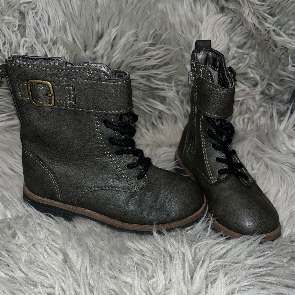 Carters Ankle Combat Boots size
8